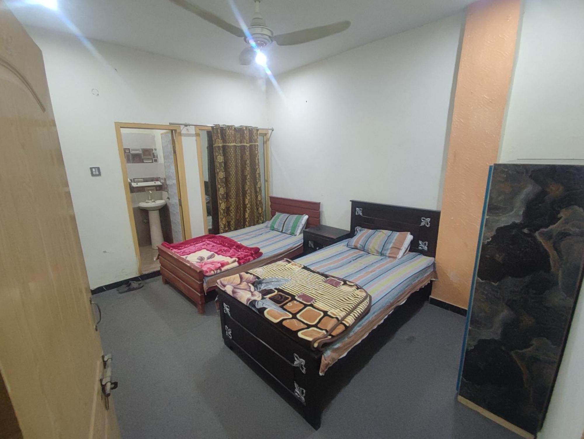Al Qadir Residence Multan Exteriör bild